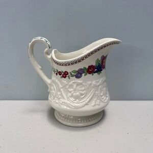 Vintage 50's, "Windermere" by Wedgwood Patrician Cream